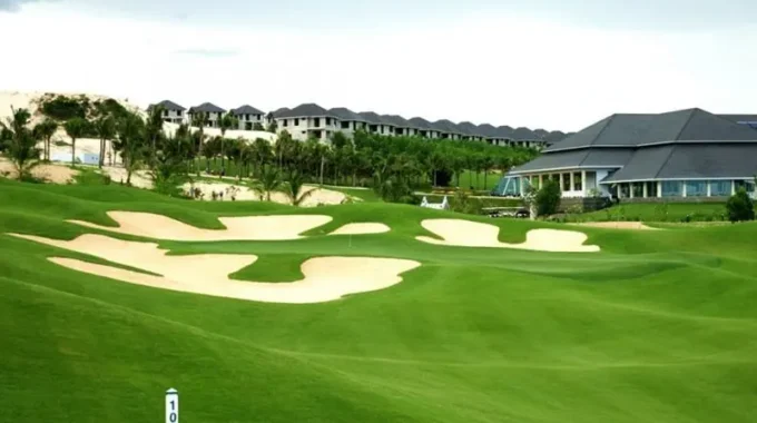Royal Island Golf & Villas